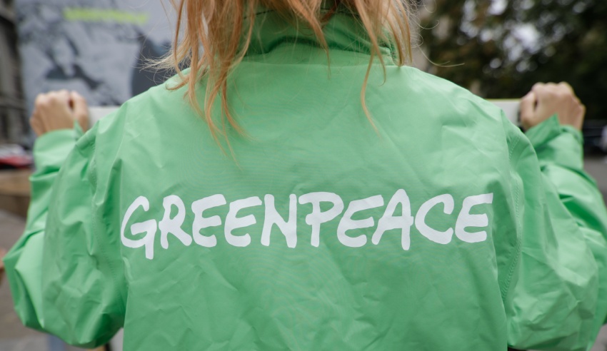 AGL urged to drop Greenpeace lawsuit