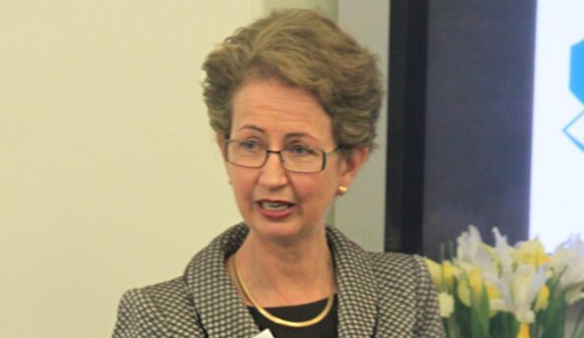 Hon Lindy Jenkins lw