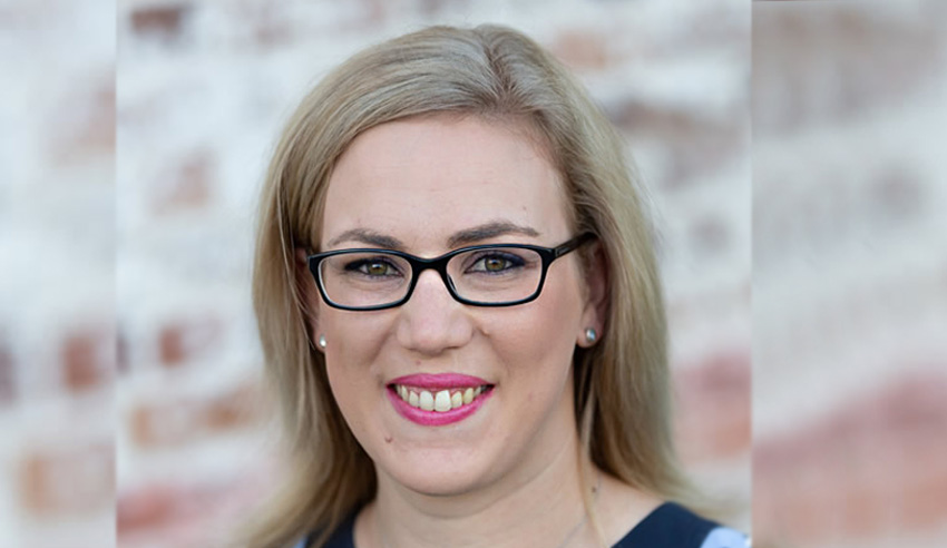 Sarah Stoddart lw