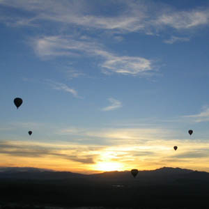 Hot air balloon flights over Australia